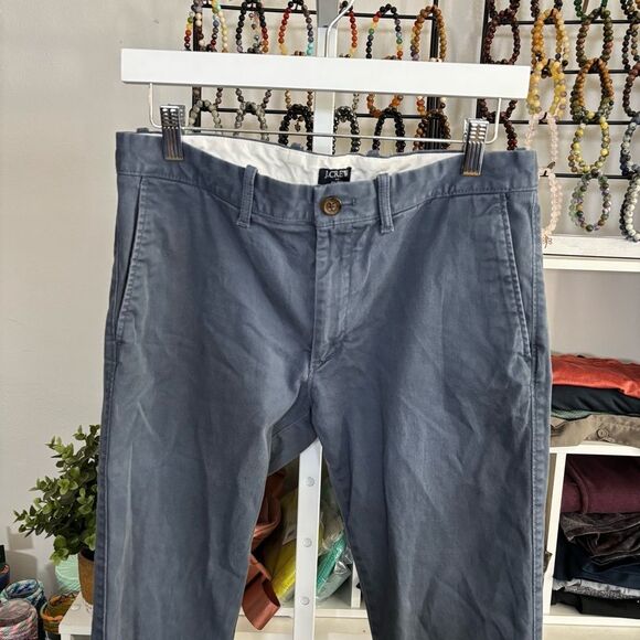 J. Crew Gray Chinos Classic Straight-Leg 30x30 preppy classic - Picture 3 of 6